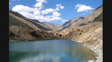 Manali Travel Guide: Old Manali, Solang and Mountain Roads