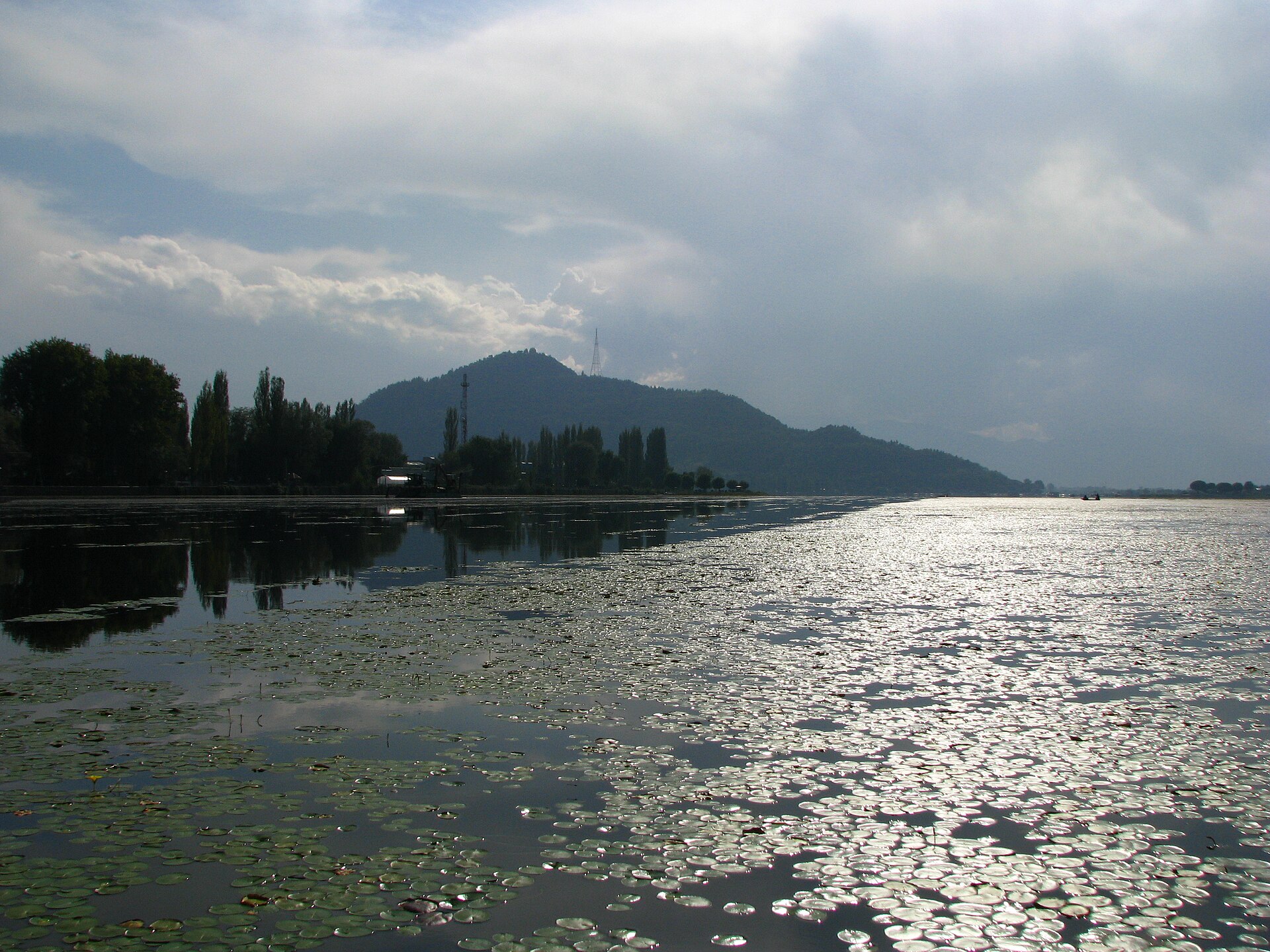Kashmir — Heaven on Earth — Srinagar, Gulmarg & Pahalgam